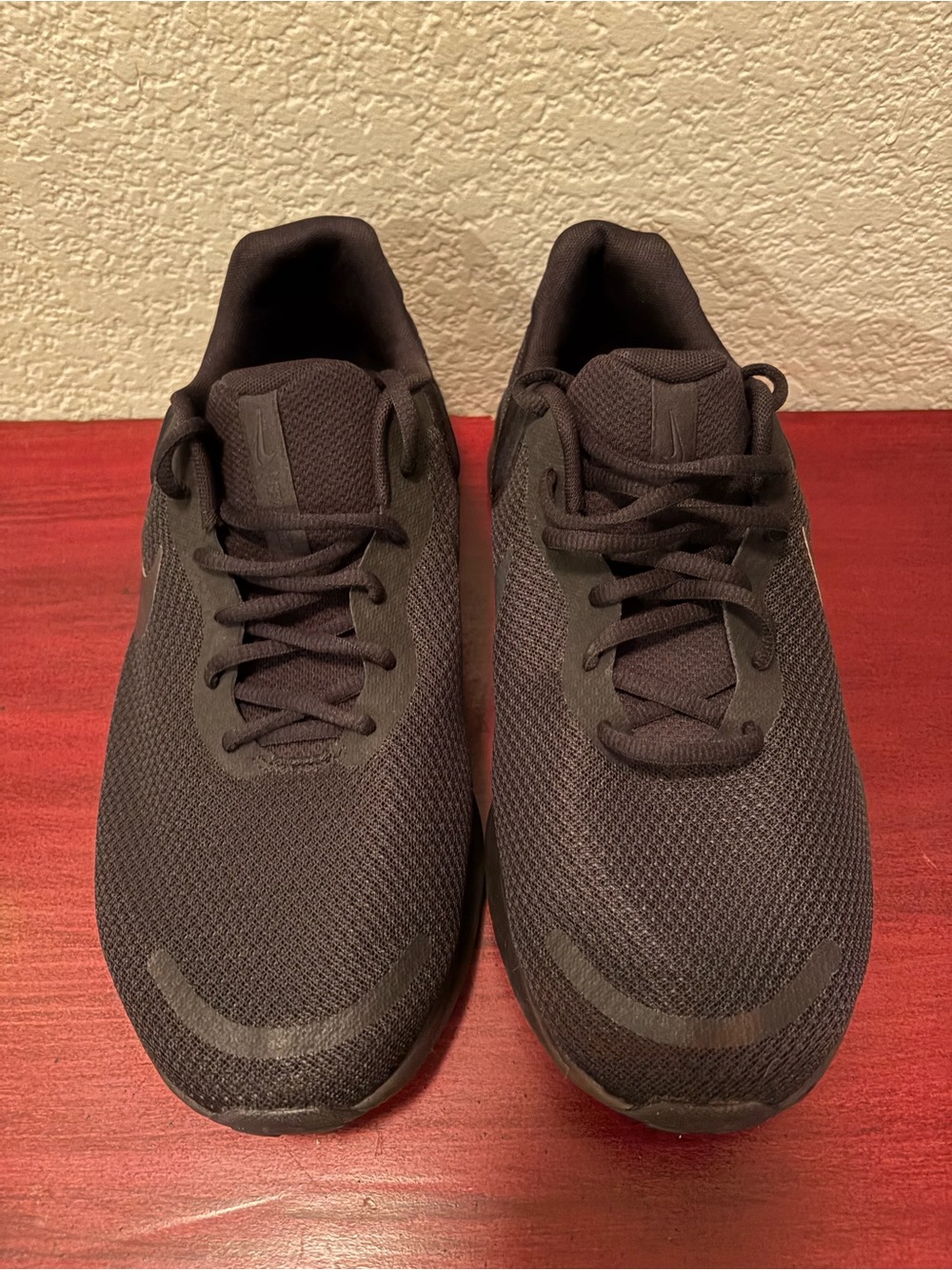 Nike Men's All-Black Mesh Running Sneakers